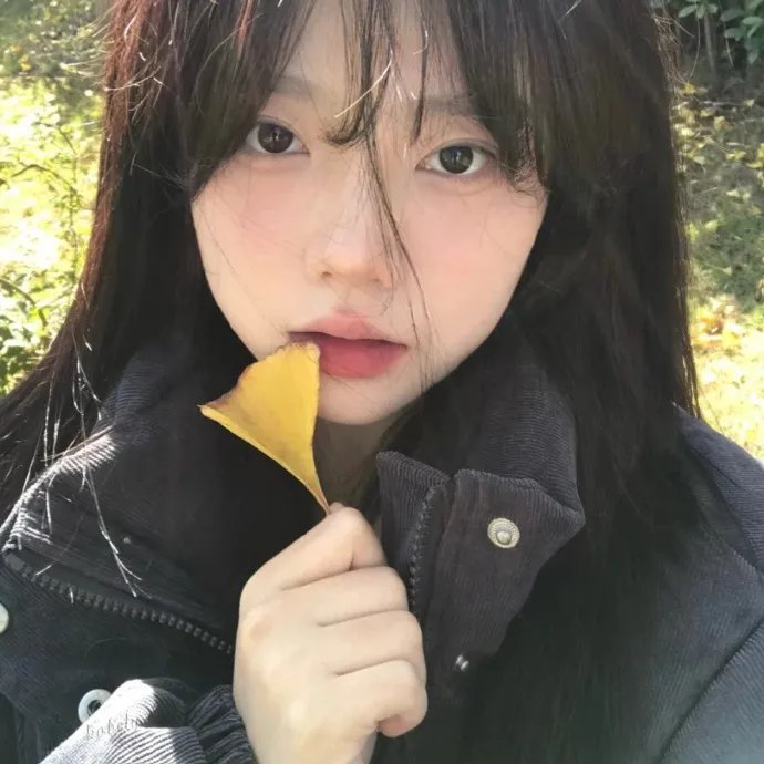 和帅哥一起吃饭